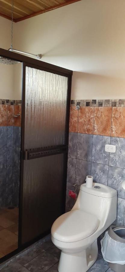 Cabinas El Pilon Rio Celeste 外观 照片