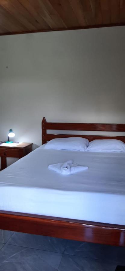 Cabinas El Pilon Rio Celeste 外观 照片