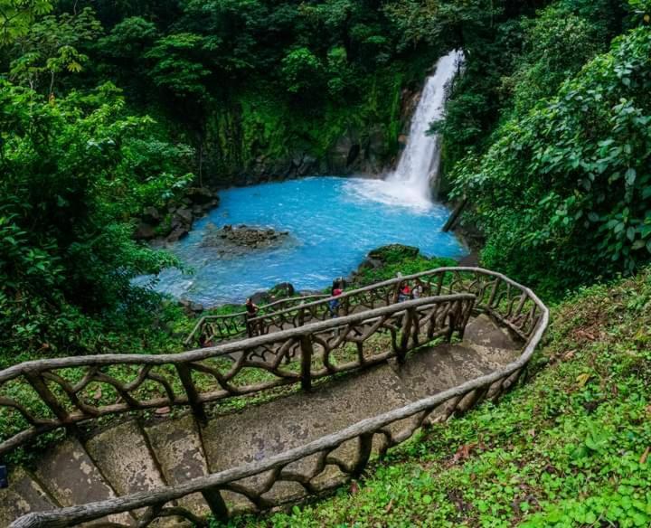 Cabinas El Pilon Rio Celeste 外观 照片
