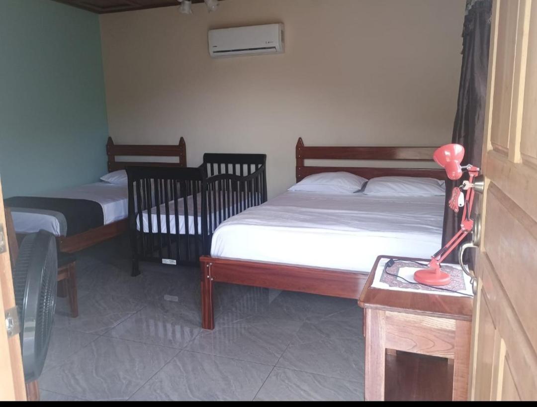 Cabinas El Pilon Rio Celeste 外观 照片
